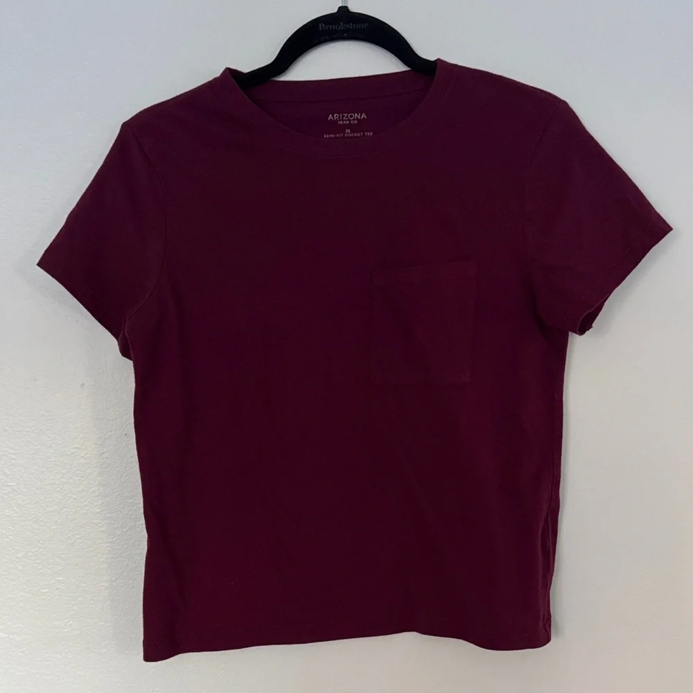 Arizona Jean Company Burgundy Short Sleeve Tee